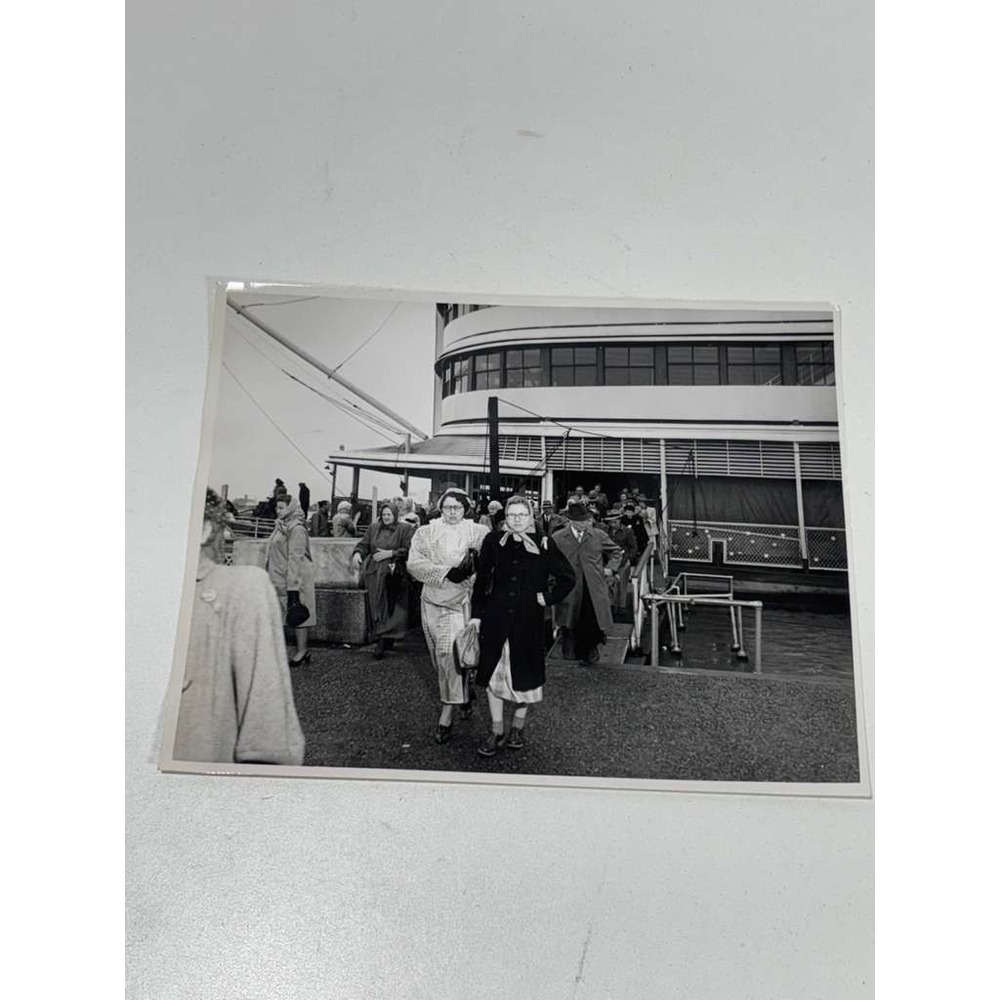 Antique Photograph Of Passengers Boarding A Large Riverboat SS President? 1930's